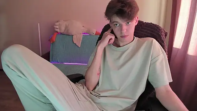 Snapshot of Liam_sexy1 chatting on September 25, 3:00 pm Liam sexy1 online show from September 25, 3:00 pm