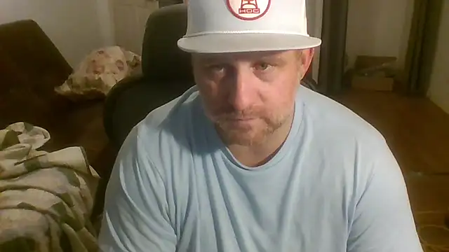 poundyouout69 online show from February 16, 1:36 am