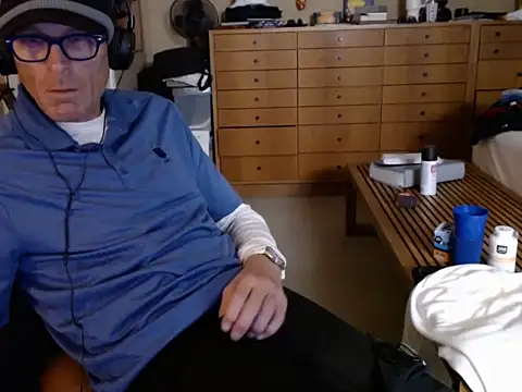 Richard Dixon online show from December 5, 11:49 am