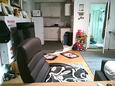 mihaimichael online show from October 25, 11:23 am