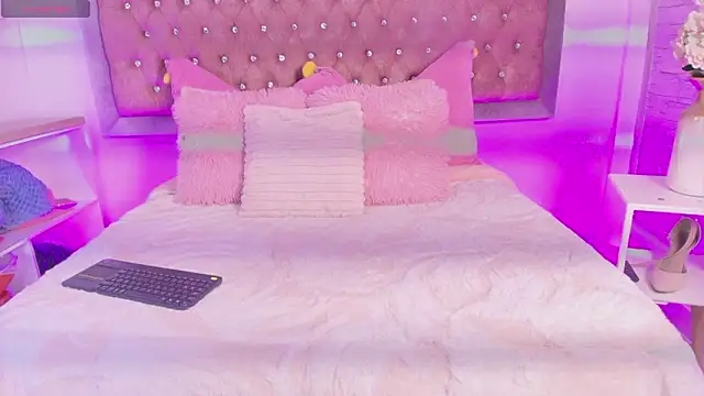 Tayzon Foxxx online show from March 3, 1:29 pm