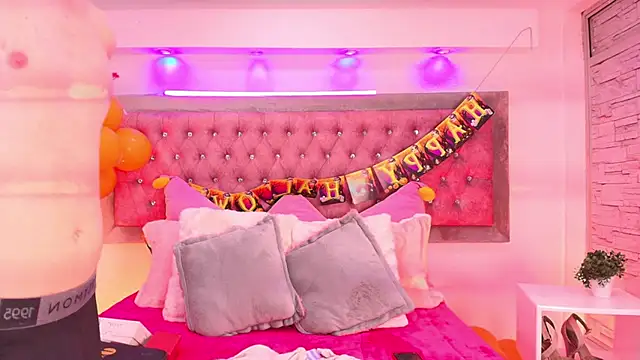 Tayzon Foxxx online show from October 9, 12:54 pm