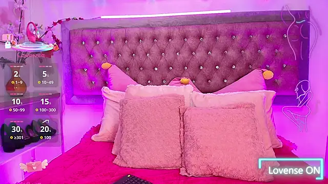 Tayzon Foxxx online show from October 3, 12:54 pm