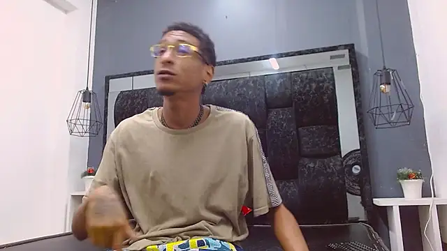 Jose Smoke online show from December 16, 10:24 pm