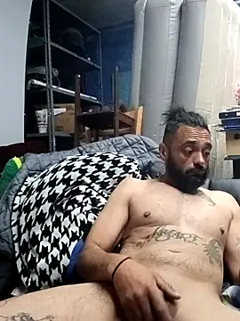 C8L3U online show from March 18, 11:13 am