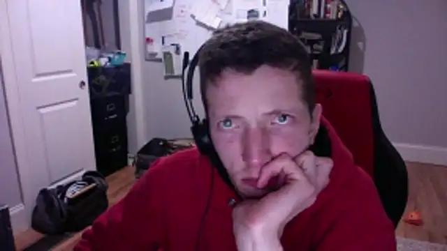 Matthew Brennan online show from December 2, 5:54 am