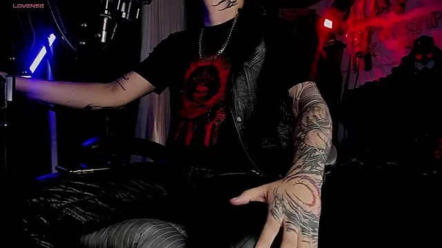 allanhurtss online show from November 13, 10:03 pm