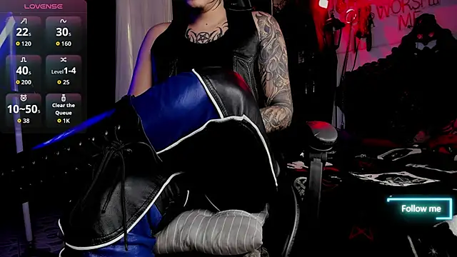 allanhurtss online show from October 25, 7:04 pm