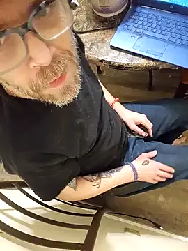 Geaux Again online show from February 21, 1:55 am