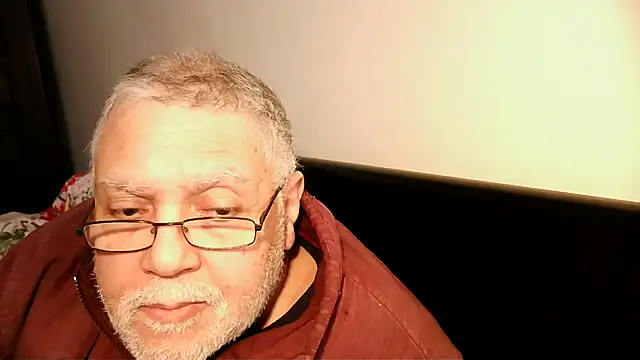 100Tauros online show from January 1, 1:59 pm