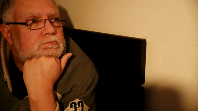 100Tauros online show from January 5, 6:24 pm