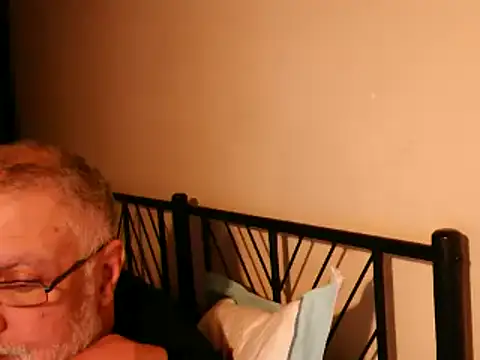 100Tauros online show from September 26, 9:45 pm