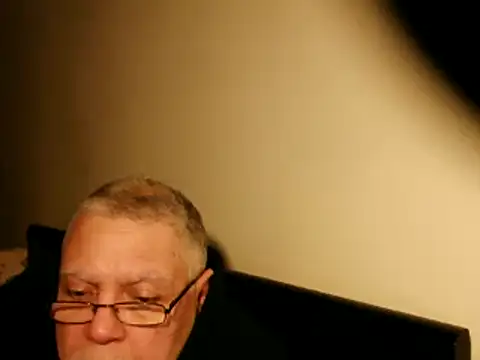 100Tauros online show from February 8, 8:10 pm