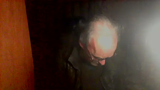 nice6incs online show from December 5, 2:18 am