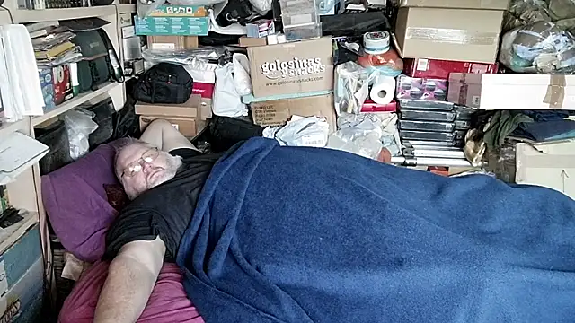 hadeszeuss2 online show from December 21, 2:58 pm