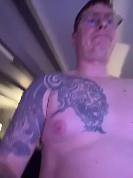 Fred2851 online show from December 21, 5:32 pm