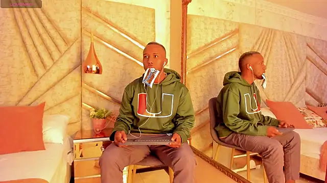 JamesParck online show from March 15, 12:13 pm