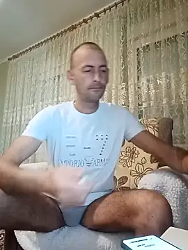 Snapshot of Cirkon1984 chatting on December 24, 2:23 pm Cirkon1984 online show from December 24, 2:23 pm