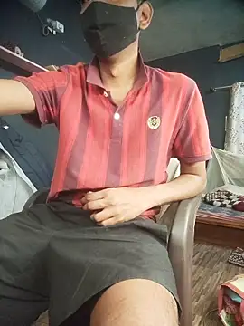 richardjames95 online show from February 18, 5:32 pm