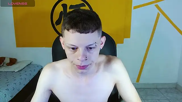 Matthew Boy  online show from February 14, 6:12 am