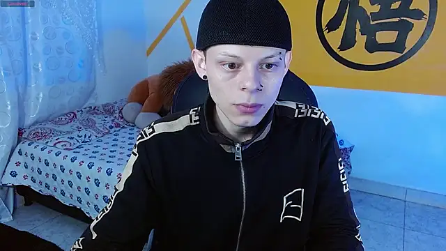 Matthew Boy  online show from December 17, 7:07 am