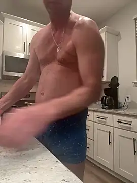 Goldenbear3111 online show from March 6, 5:59 am