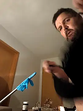 Ronny2510 online show from December 18, 9:33 pm