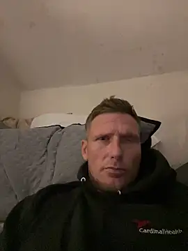 Snapshot of aaronmc311840 chatting on October 3, 12:26 am aaronmc311840 online show from October 3, 12:26 am
