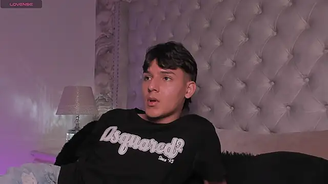 Kev jenner online show from March 19, 6:34 pm