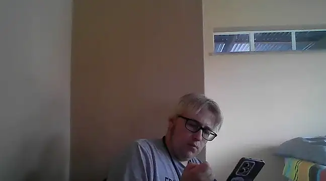 bisexualboy05 online show from March 12, 2:34 pm