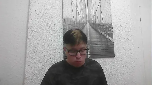 bisexualboy05 online show from November 13, 6:01 pm