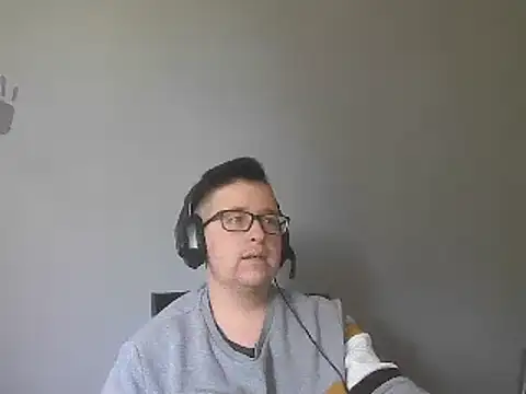 bisexualboy05 online show from March 11, 11:06 am