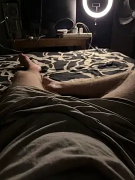 bisexualboy05 online show from February 11, 8:25 pm