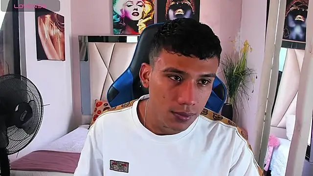 Backsex boy online show from February 26, 4:14 pm