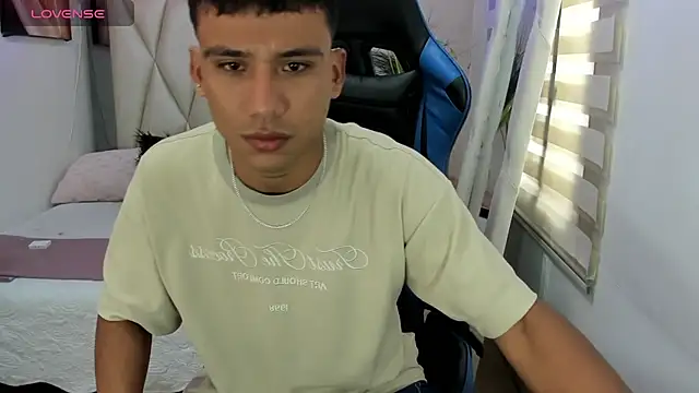 Backsex boy online show from December 24, 4:40 pm