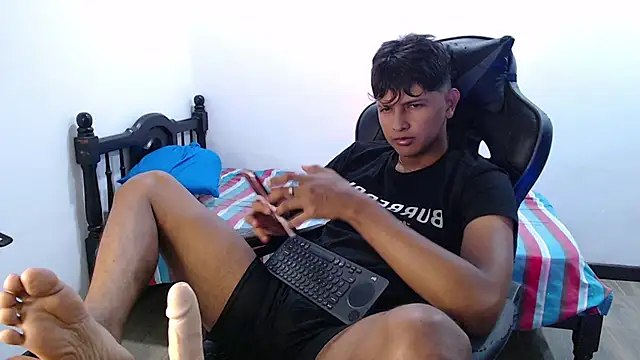 alex 245711 online show from November 20, 7:34 pm