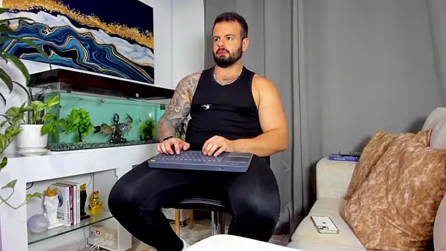 Johnnygrayson1 online show from February 20, 11:32 pm