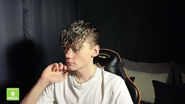 Keytaro online show from December 21, 10:51 pm