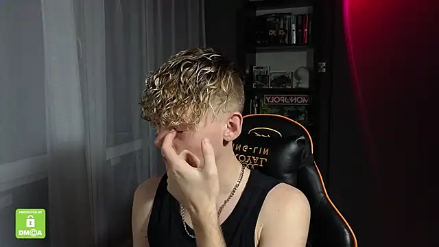 Keytaro online show from October 31, 5:38 pm