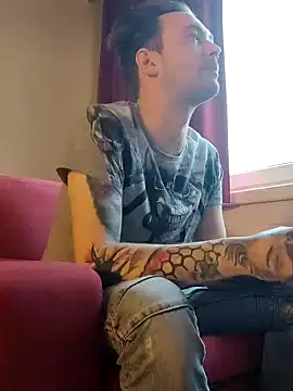 istiaqua90 online show from January 1, 2:20 pm