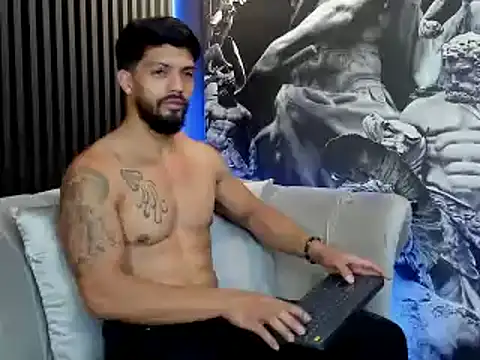 DannSaenz online show from January 7, 12:48 pm