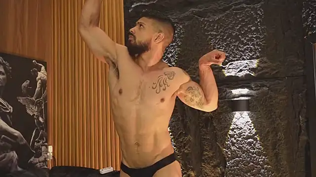 DannSaenz online show from October 17, 2:43 pm