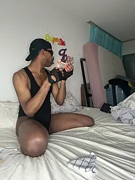 esteraulxxx online show from December 16, 2:15 am