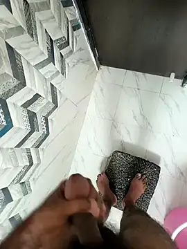 Snapshot of Large_Dick007 chatting on October 30, 6:26 am Large Dick007 online show from October 30, 6:26 am