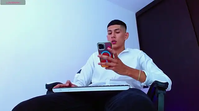 Valerio 20 online show from March 21, 7:02 pm