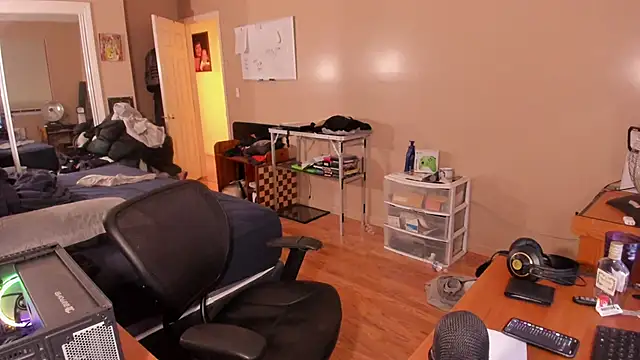 MrChuckDailyXXX online show from February 16, 10:43 pm