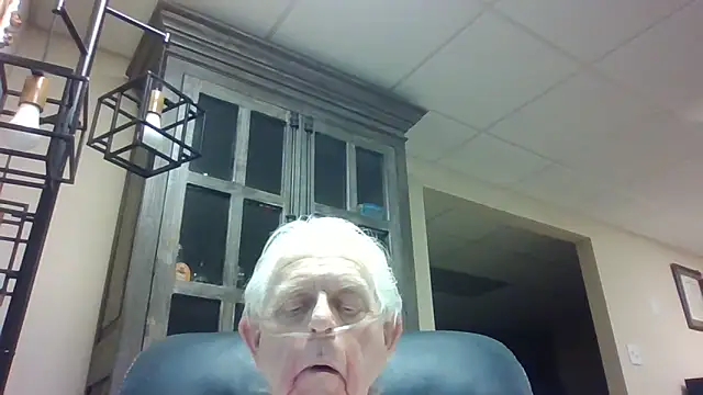 bootlegmanz online show from April 18, 7:58 pm