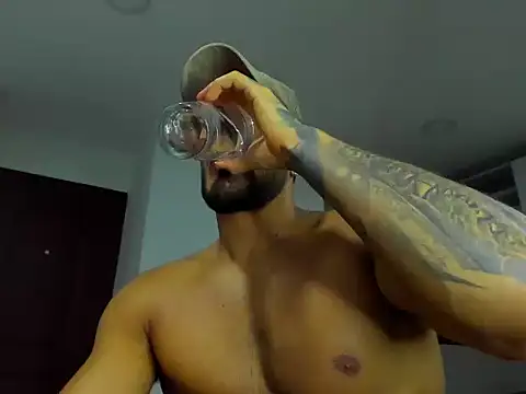 Alexander Martines online show from September 25, 2:21 am