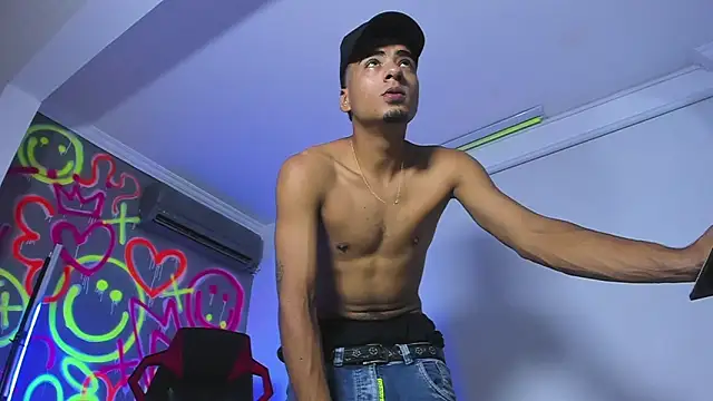 ANGEL NICOLAS online show from January 15, 8:44 pm