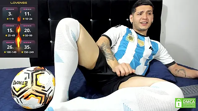 Noha white online show from November 14, 7:48 pm